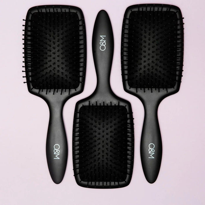 O&M Paddle Brush Black