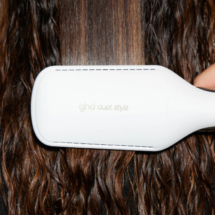 ghd Duet Style 2-In-1 Hot Air Styler In White